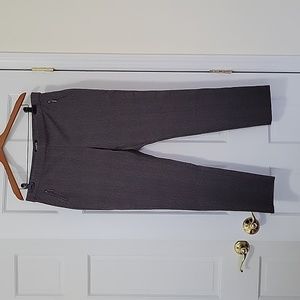 Roz & Ali Gray Plaid Dress Pants